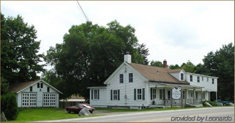 The Riverside Inn Stowe Exterior photo