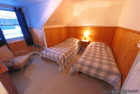 The Riverside Inn Stowe Room photo